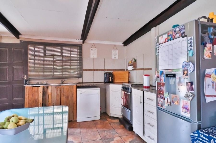 5 Bedroom Property for Sale in Donkerhoek A H North West